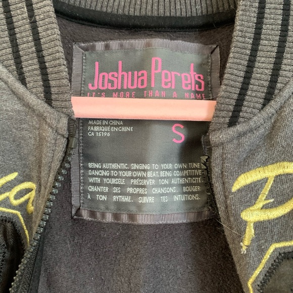 4 zip sweater - Picture 9 of 12